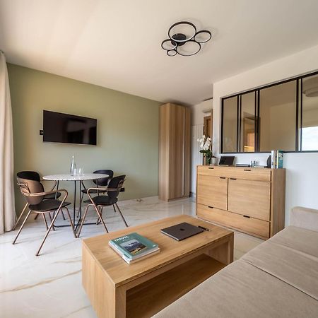 Eden Azur - Residence Hoteliere Golfe-Juan Exteriör bild