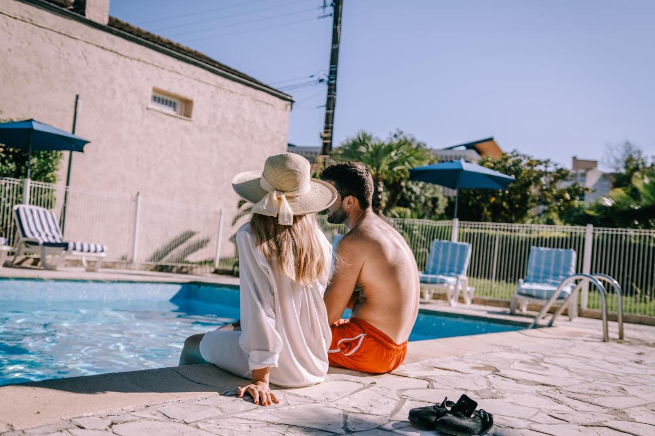Eden Azur - Residence Hoteliere Golfe-Juan Exteriör bild