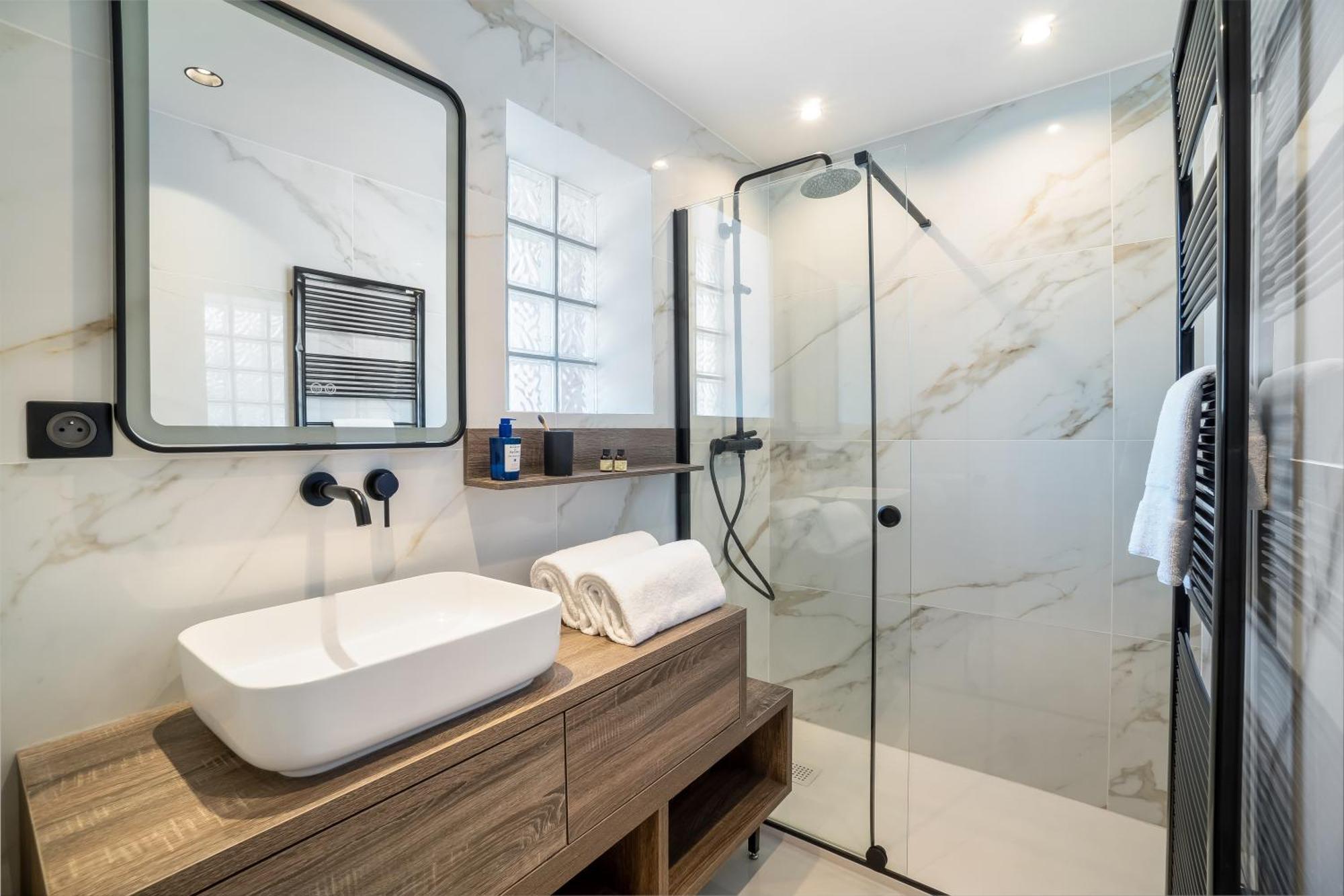 Eden Azur - Residence Hoteliere Golfe-Juan Exteriör bild