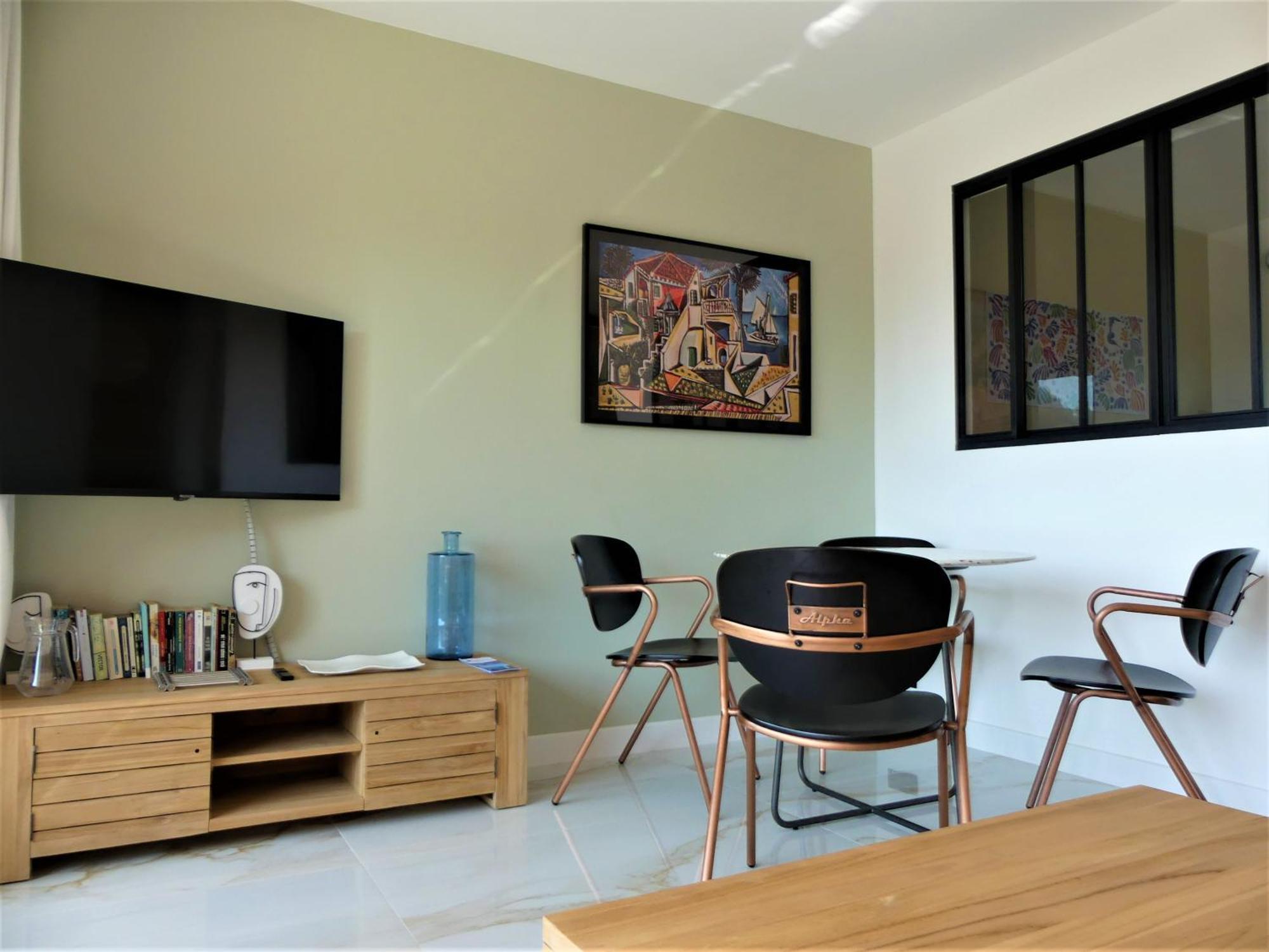 Eden Azur - Residence Hoteliere Golfe-Juan Rum bild