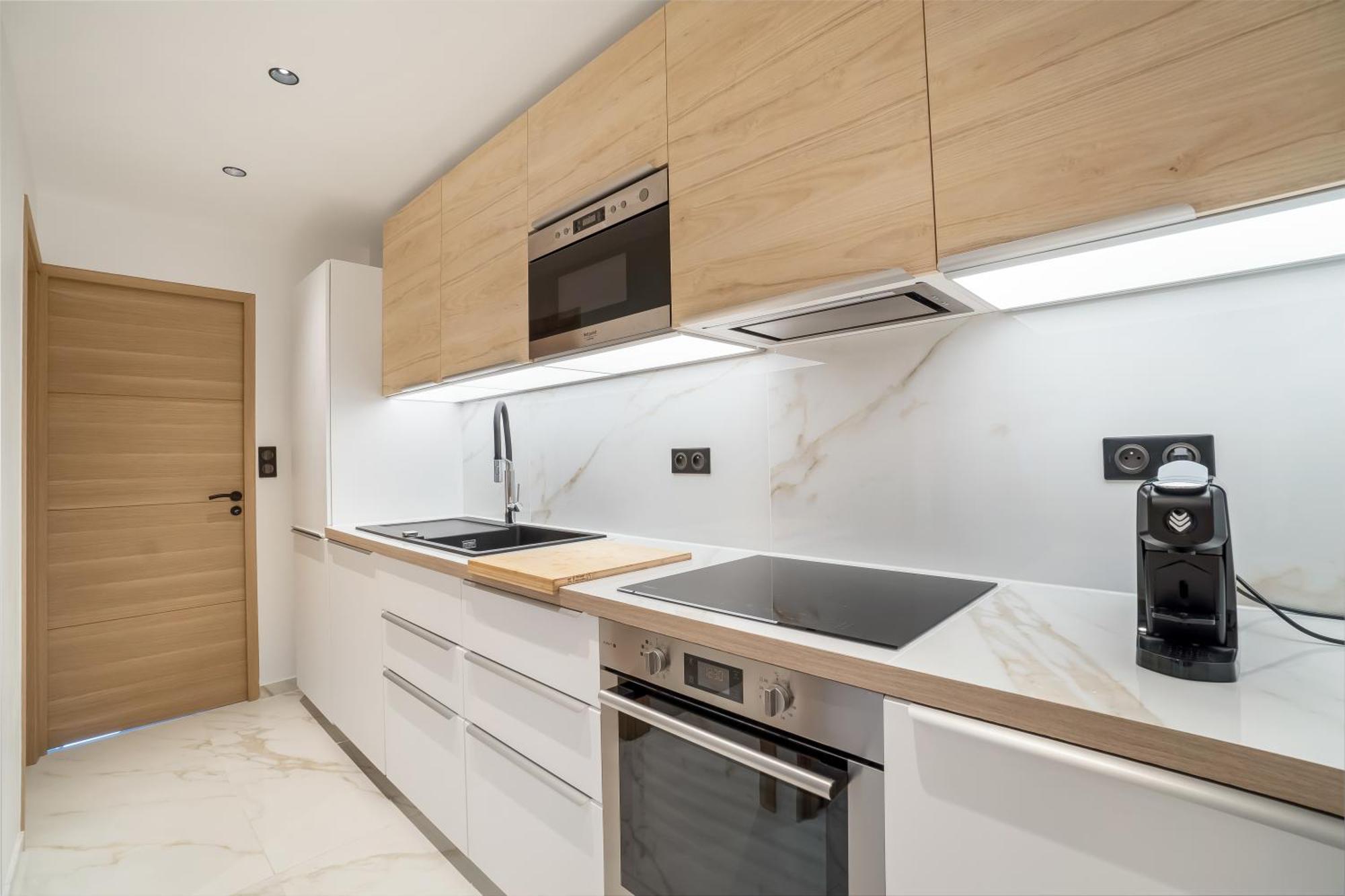 Eden Azur - Residence Hoteliere Golfe-Juan Rum bild