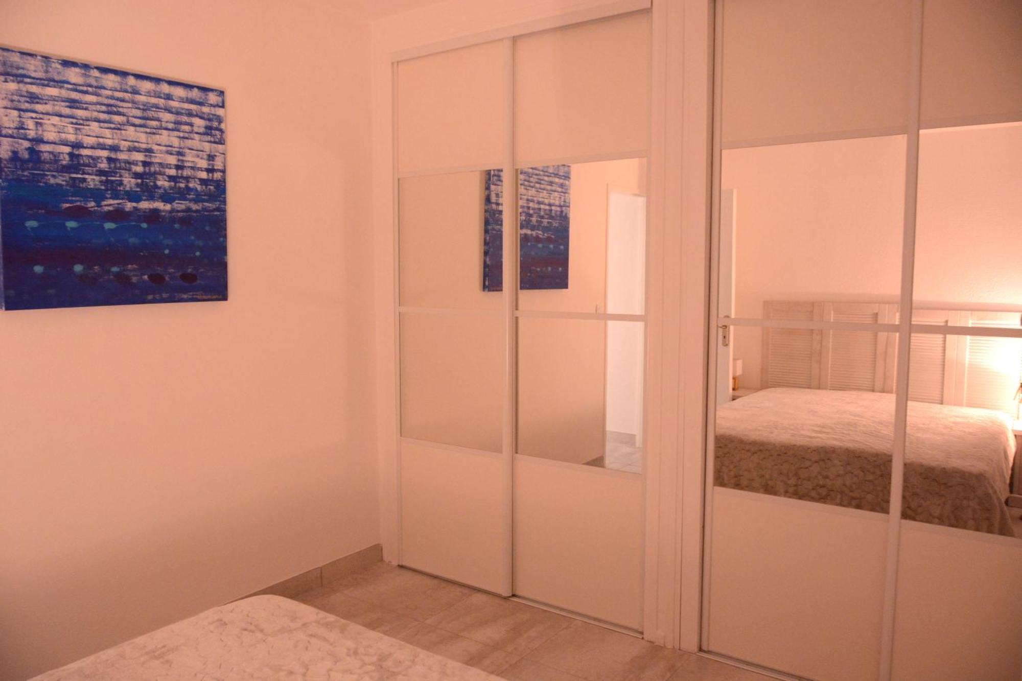 Eden Azur - Residence Hoteliere Golfe-Juan Rum bild